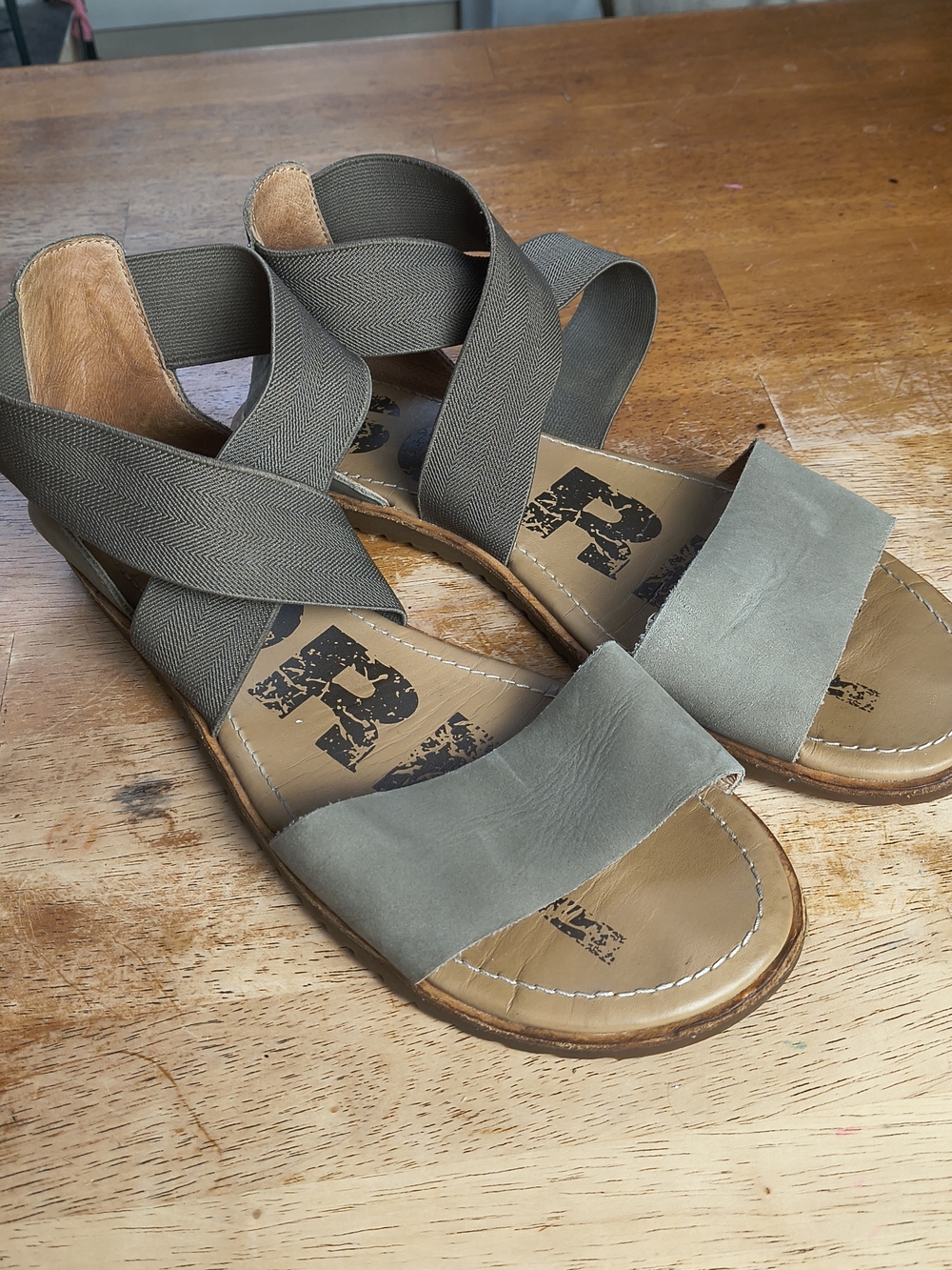 Sorel leather ella cross strap sandals in olive